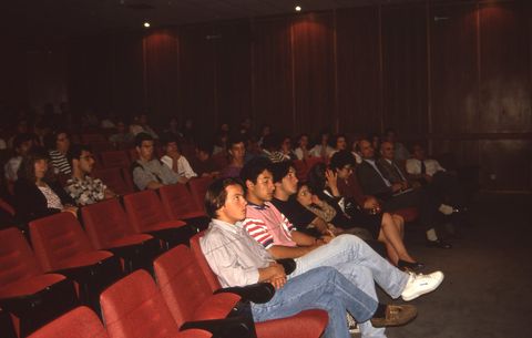 Público assistindo a palestra do Prof. Galopim de Carvalho